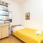 Jakov Apartmán Mirce