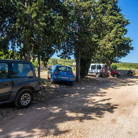 Jakov Apartament