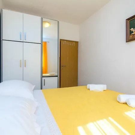 Jakov Apartment